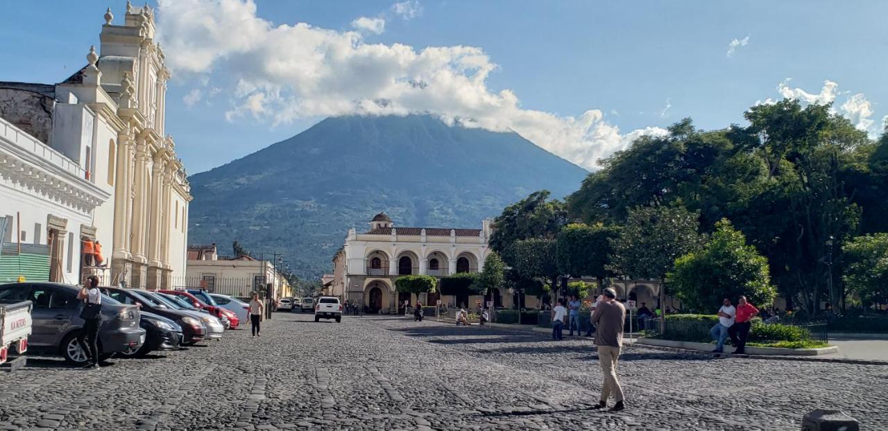 Hotel Real Antigua ภายนอก รูปภาพ